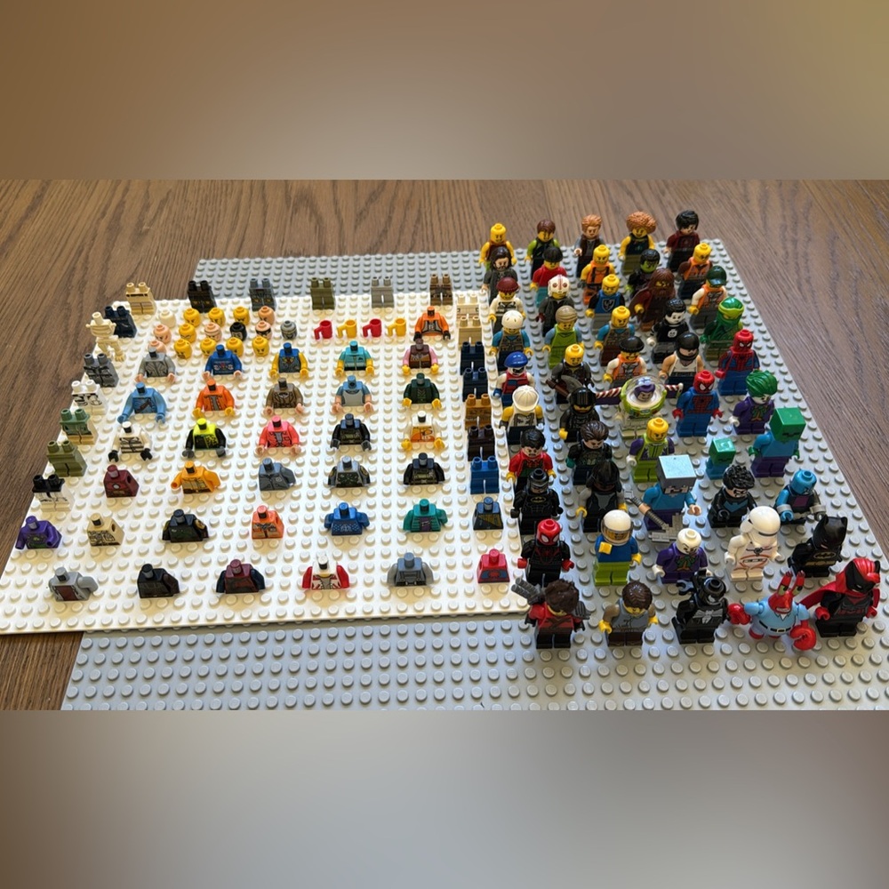 Assorted LEGO Minifigure Lot